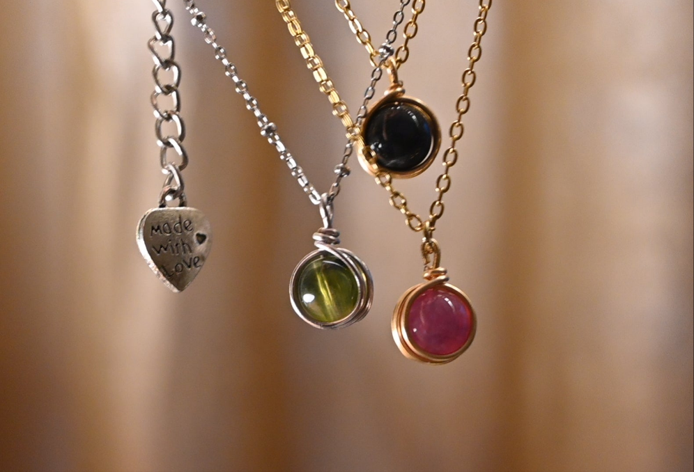Minimalist Round Pendant Necklaces ✨