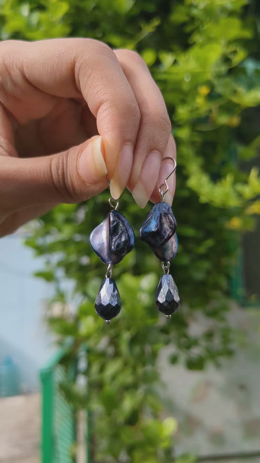 Night Pearl Earrings π€β¨