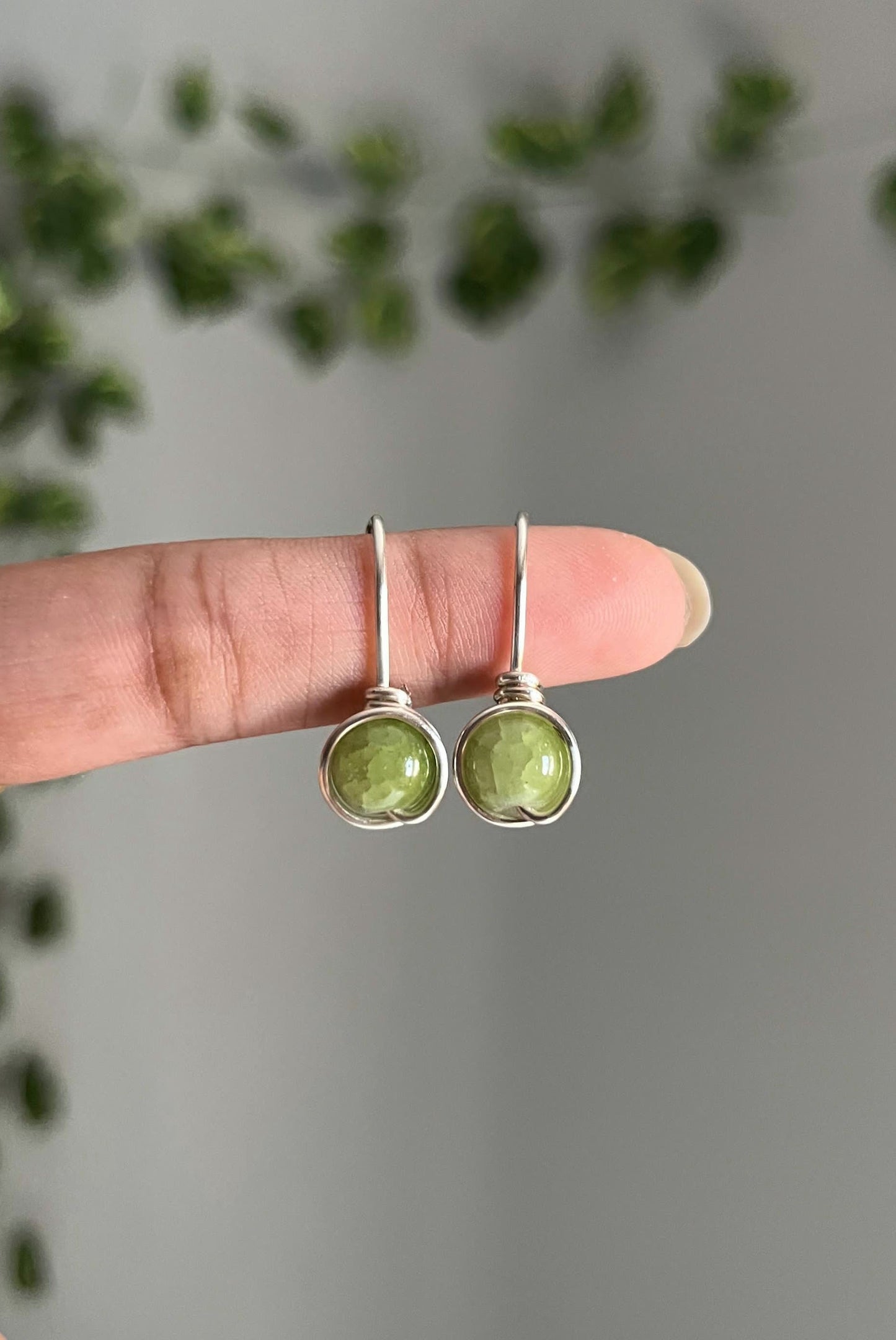 Minimal Wire Glass Bead Earrings π€