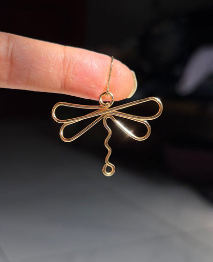 Minimal Dragonfly Earrings ⪩༏⪨