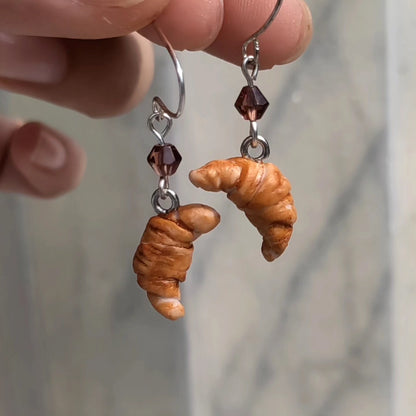 Croissant Earrings 🥐🤎