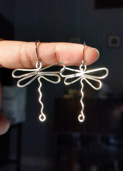 Minimal Dragonfly Earrings ⪩༏⪨