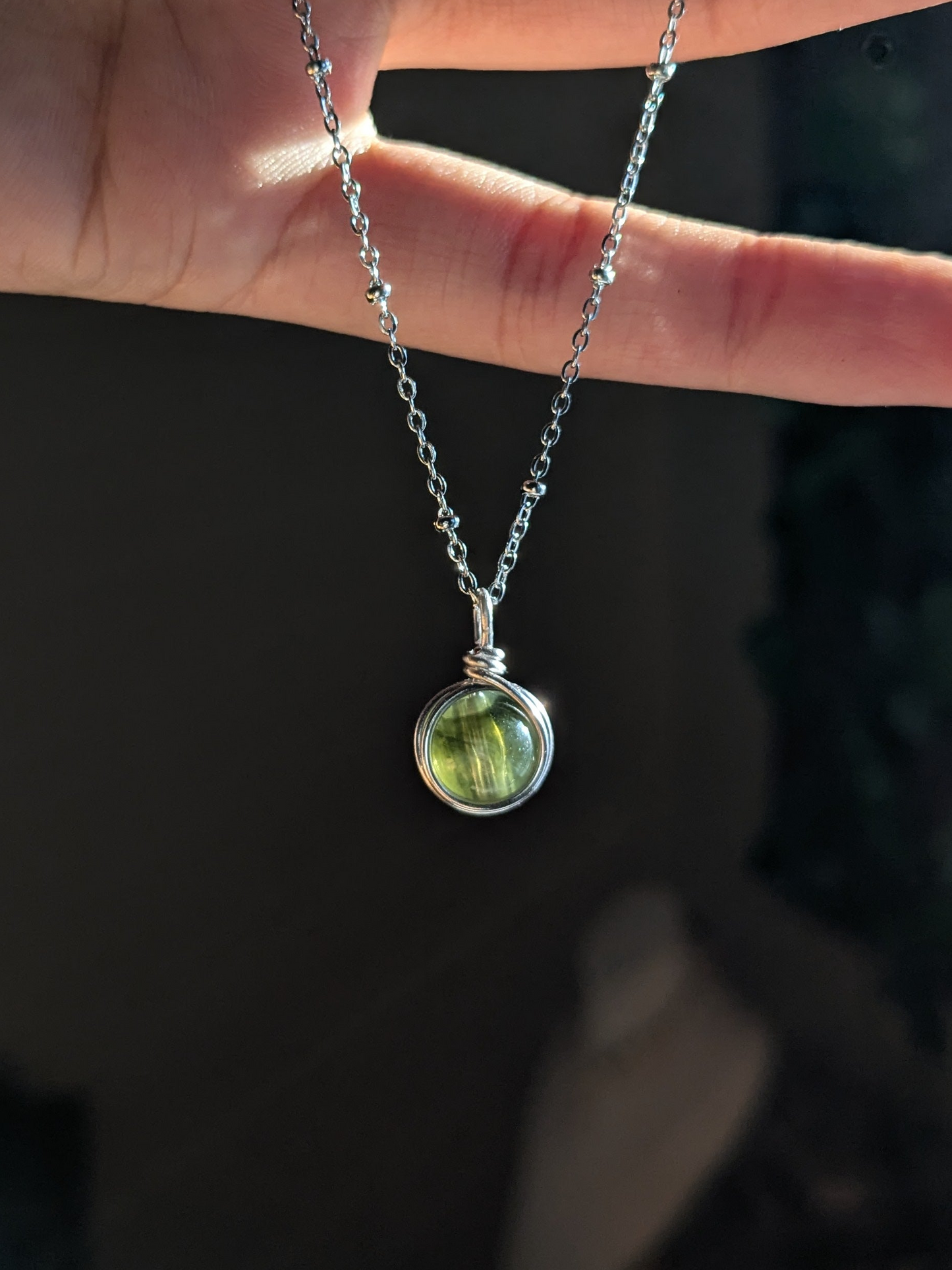 Minimal Bead Pendant ✨