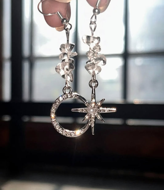 Winter Midnight Earrings 🌙🤍✨
