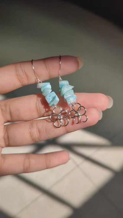 Minimal Flower Gemstone Earrings 🪻✨