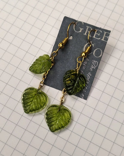 Classic Leaf Earrings 🌿
