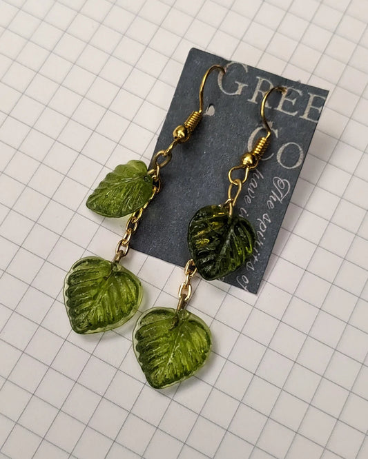 Classic Leaf Earrings 🌿