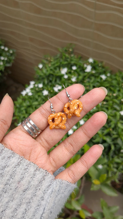 Pretzel Earrings 🥨
